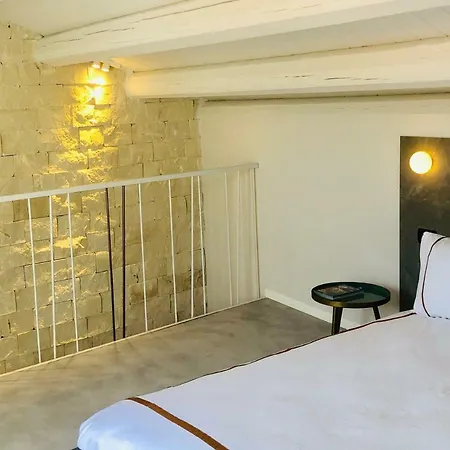 Alma White Apartment